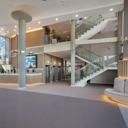 酒店 Ponient Dorada Palace By Portaventura World 萨洛